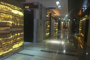 杭州临安区太湖源镇附近酒吧招聘包厢服务员,生意好好上班的