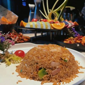 杭州萧山区附近夜总会招聘包厢管家,交五险一金吗？