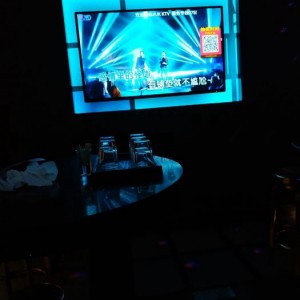 杭州上城区笕桥街道附近酒吧招聘商务接待,是当天上班当天发薪吗？