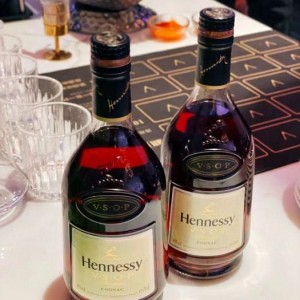 杭州上城区彭埠街道附近夜场招聘包厢气氛租,可以兼职吗？