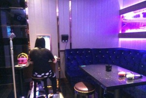 杭州哪有夜场招聘酒水促销员,有学历要求吗？