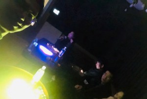 杭州哪家酒吧ktv招聘酒水销售员,25岁以上可以做夜场招聘_