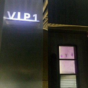 杭州新开的夜场招聘包厢管家,怎么化妆能让客户点你的台