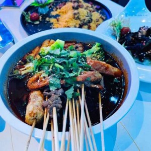 杭州拱墅区半山街道附近ktv招聘现场DJ,过年放假吗？