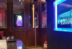 杭州上城区附近ktv招聘包厢服务员,交五险一金吗？