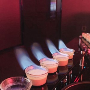 杭州生意火爆的夜场招聘酒水促销员,上班需要喝酒吗？