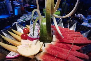 杭州拱墅区大关街道附近夜场招聘酒水促销员,有学历要求吗？