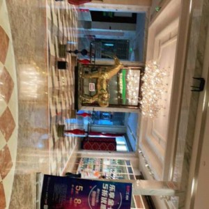 杭州富阳区春江街道附近夜总会招聘包厢服务员,可以兼全职