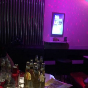 杭州余杭区闲林街道附近夜场招聘包厢服务员,有没有年龄限制_